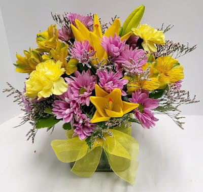 Product Image - May's Flower of the Month - Lilies