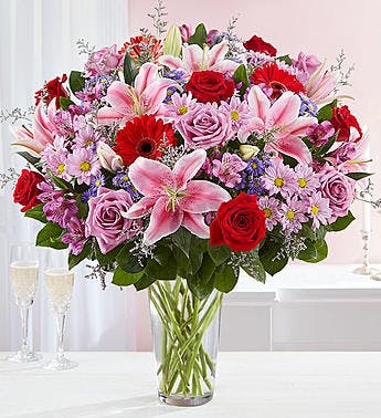 Product Image - The Adoring Love Bouquet In Vase