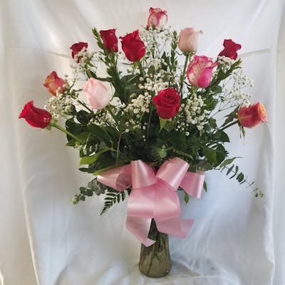 Product Image - Heavenly Mixed Ecuadorian Roses